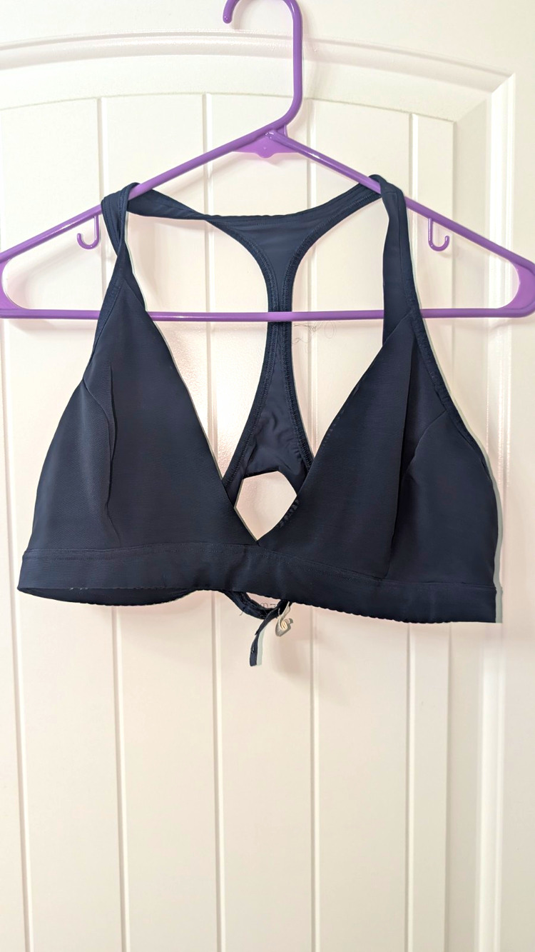 lululemon Size 12 Blue Racerback Sports Bra Wireless Pullover Medium Support